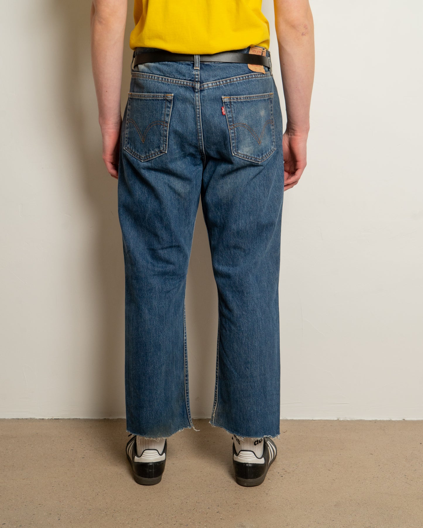 levis 751 - mid blue - jeans - w38 (length cropped to 30")